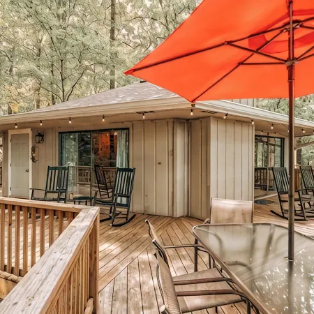 GUEST FAVORITE! Mountain Views, Golf, Hiking, Pickleball, FAMILY & PET Friendly