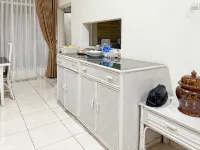 Large Villa 3BR Cieumbuleuit near PVJ & Cihamplas