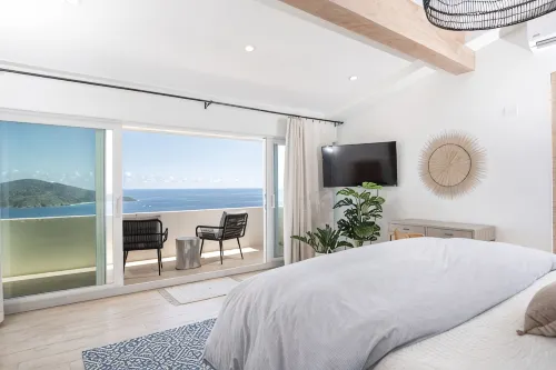 Ocean View Suite - Luxe Comfort Near Magens Bay!