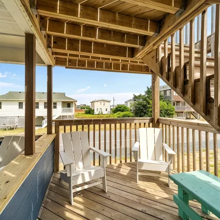 Wright Salty/One Block to Beach/Dog Friendly/Ocean Views/Covered Outdoor Space