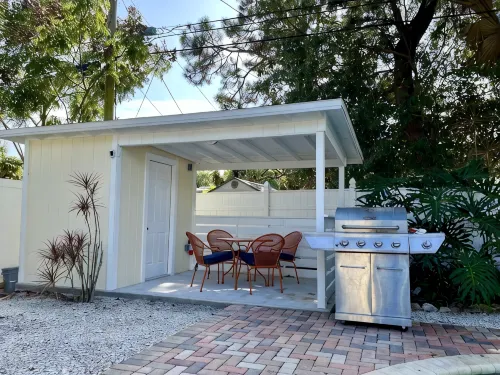 Charming Residential Home with heated outdoor pool, clean and cozy