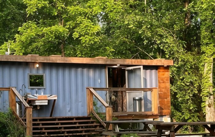 Cozy Tiny Cabin Retreat