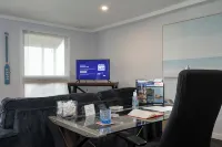 Plymouth private ocean front oversized suite on the bluff of Cape Cod Bay - 방갈로
