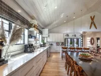 Spectacular 7 Bd - Hot Tub! Hotels in Ridgedale