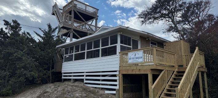 Surf Side Bungalow- Ocean front with 3 story deck Hotels in Kinnakeet