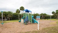 Marlin Pool House Featuring Private Game Room, Mini Golf & Fire Pit!