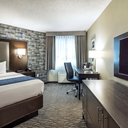 Comfort Inn Montreal Aeroport