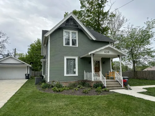 Americana. Large Historic Home. Dogs Welcome. Walk to Downtown and Beach! - Beach