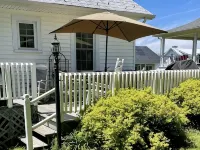 On 'The New River Trail' Hotels in Grayson County