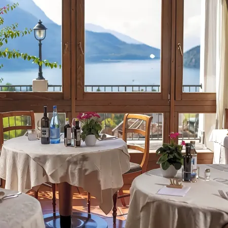 Ariston Lake View Hotel