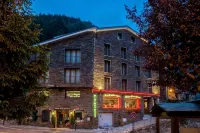 Hotel Montané โรงแรมใน