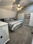 Quaint, all new loft apt. located in a quiet country setting, minutes from town. - Wifi