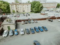 Tula Hotel - parking