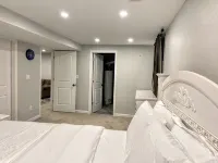 Spacious 5-bedroom house in marvelous Greeley with AC, WiFi