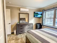 Modern Cozy 2-bedroom Cabin in Albrightsville w/ Wi-Fi, AC Hoteles en Municipio de Penn Forest