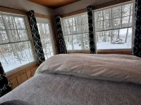 Serene Dragonfly Point at Meta Lake: 3-Acre Property on Private Lake - Wifi