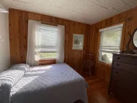 Direct LI sound waterfront cottage, one level living in Hawks Nest Beach