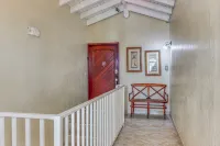 The Penthouse at LaSiesta Stunning Views in Luxurious Surroundings! - مطابخ