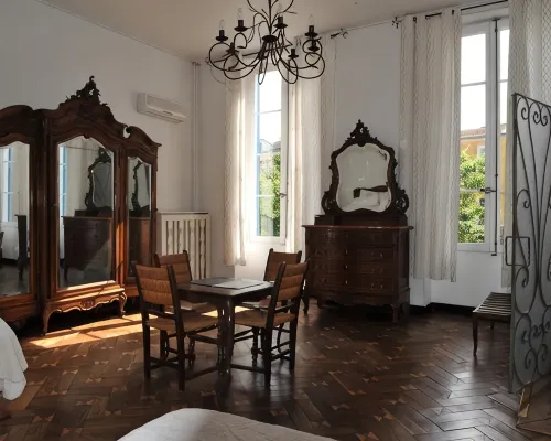 Hotel du Forum Hotels in Arles