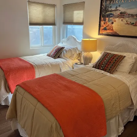 Beach Cottage with Patio on Walk Street - OCEAN VIEWS