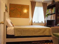 Family Pet Friendly 3-Bedroom Vintage Inspired House in Kyle - Plum Creek Hotels in Kyle