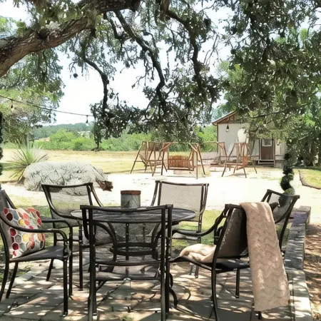 Private Hill Country Cabin by the Creek • Sleeps 10• Fire Pit & Pool Table