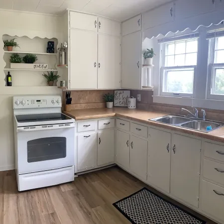 Cozy & Convenient Home Across from Thomasville Hospital