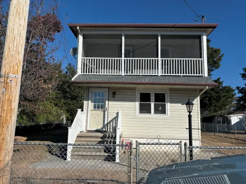 Beautiful 3 bedroom house in Villas NJ- dishwasher, washer/dryer, and ac.