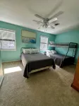 Charming 3-bedroom house with Screened deck, Community Bay/Pool Access and more!