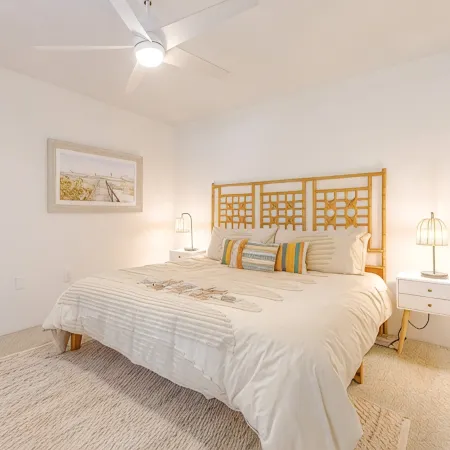 New Pool!!!! and Tropical Landscape! 3 Bedroom 3 Bath House Near Barefoot Beach