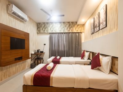 Saavees Residency