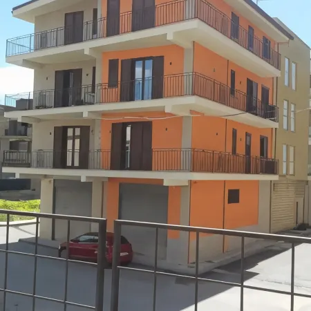 Daphnae House
