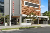 KoKo NEW! Guest Favorite Views, stylish, pool - Apartments