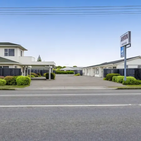 Avon Motel
