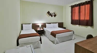 Hotel Mont Rey Hotels near Monte Serrat