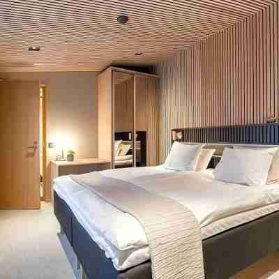 Glass Resort Rooms