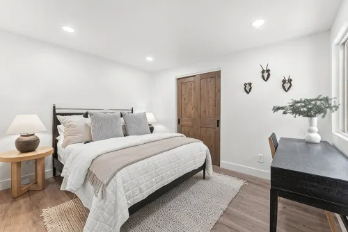 Creekside 3B/3B Townhome - 1 Block to Ski Lift! - Boutique