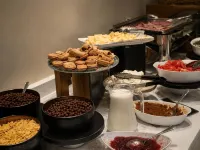 Hotel Astoria City Center - Desayuno
