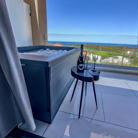 Nuovo Luxury Suites