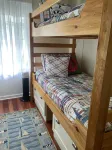 Great Narragansett Location! Classic Beach Cottage.  Short Walk to Kelly Beach. - breakfast