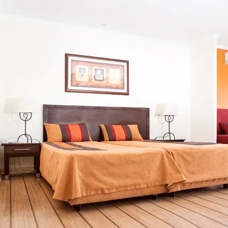 Yellow Alvor Garden - All Inclusive