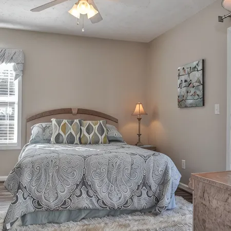 Feels like home! This spacious & cozy beach house is a short walk to the beach!