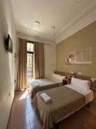 Hostal Delfos