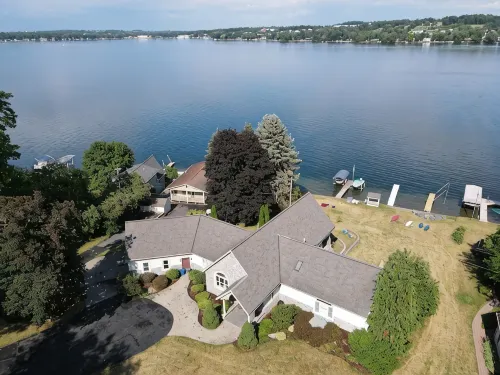 Stunning Keuka Lake House! Kayak, SUP, fish, swim, campfires - Boutique