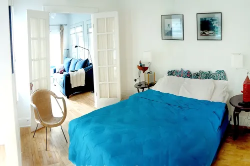 2 blocks to the beach and pet friendly.. Memories are Made Here