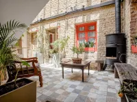 Quinta Seis Tres Hotels near Campin