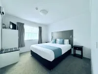 BKs Premier Motel Hamilton - Aamiainen
