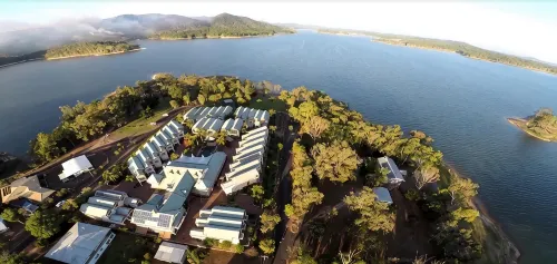 Tinaroo Lake Resort - 4 estrellas