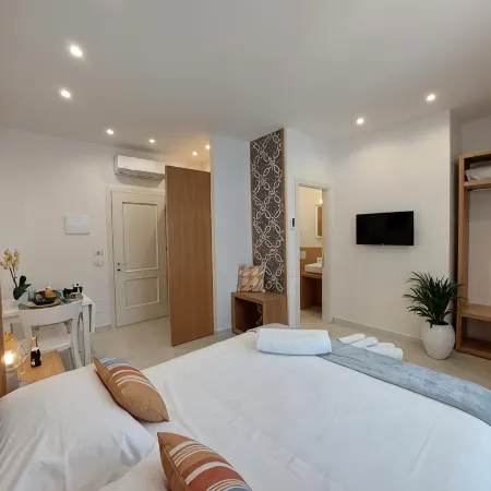 Mistral Luxury Suites