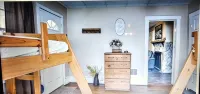 Spacious riding retreat 4 BR Outlaw House/ ATV Riding 10beds-Large Parking - Wi-Fi